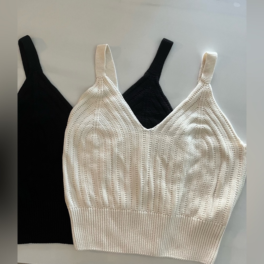NWOT Lot of 2 XL URBAN HERITAGE Tanks